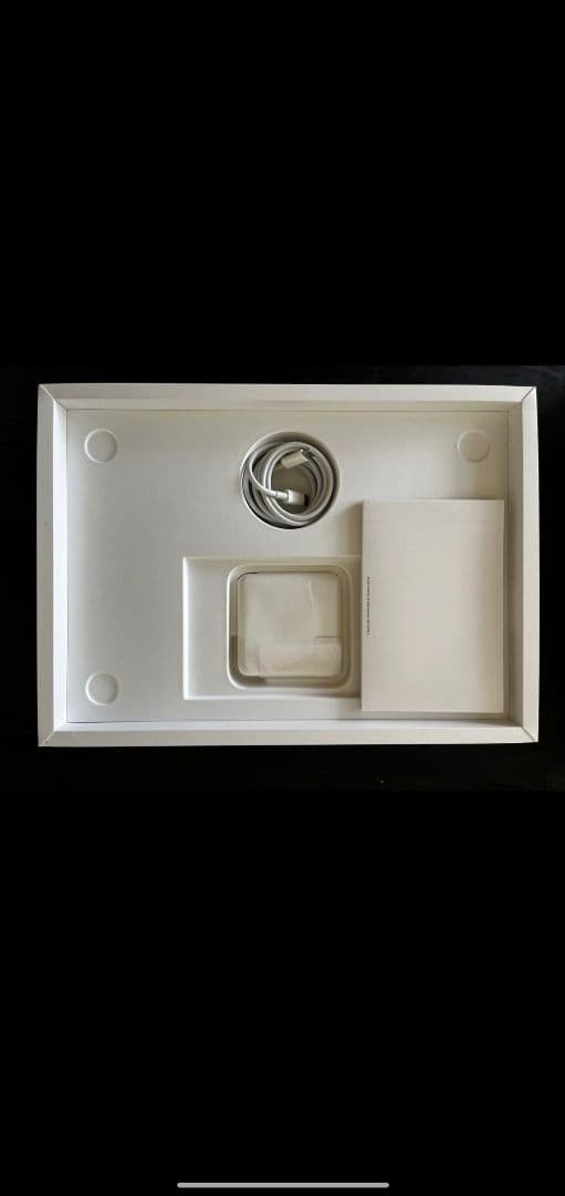 お買い得　APPLE MacBookPro 13inch M1 16GB