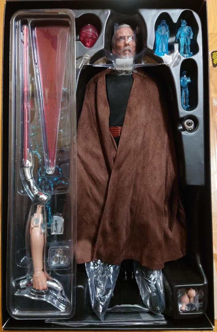 【美品】 ホットトイズ ドゥークー伯爵 『エピソード２／クローンの攻撃』