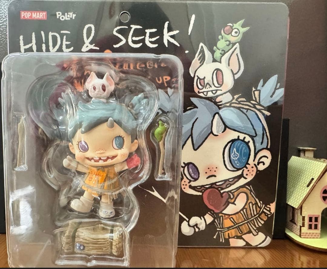 POPMART POLAR フィギュア