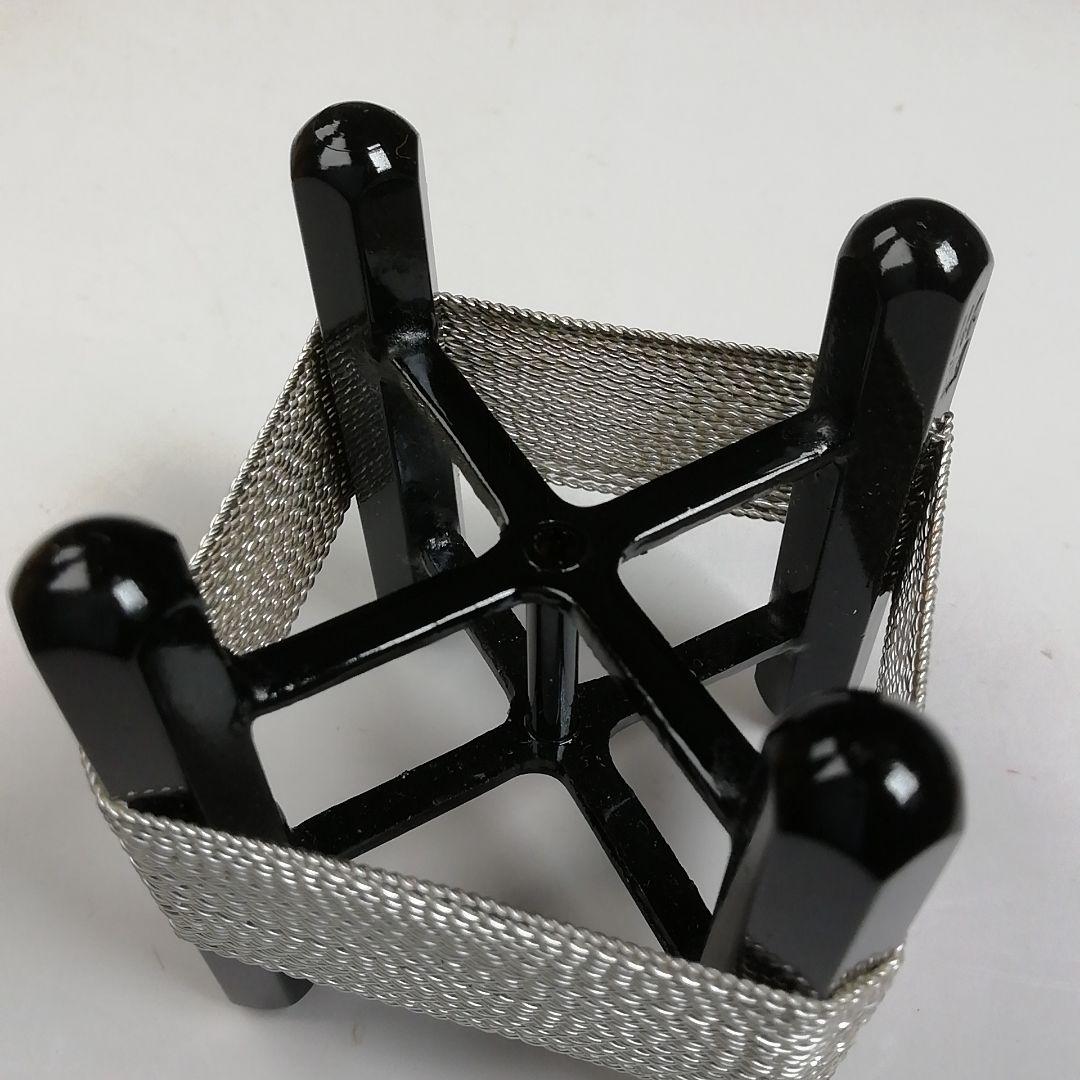 Ｔ９６３　蓋置　『黒漆　銀線糸巻』『井波慶州 作』　共箱　茶道具