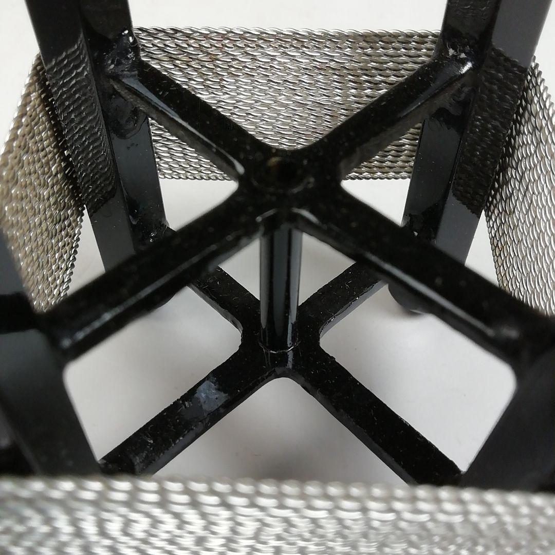 Ｔ９６３　蓋置　『黒漆　銀線糸巻』『井波慶州 作』　共箱　茶道具