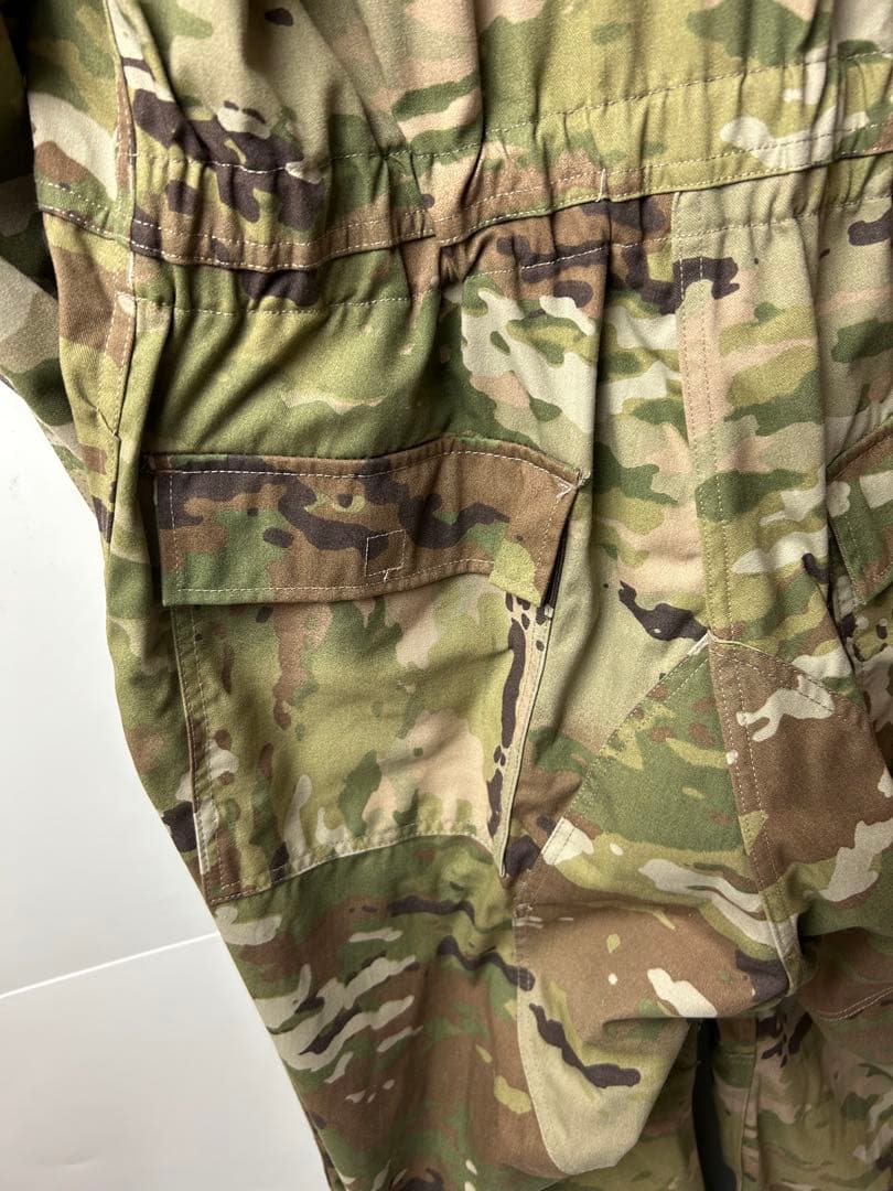 未使用　米軍　マルチカモ　OCP 迷彩　ミリタリー　カバーオール　Lサイズ