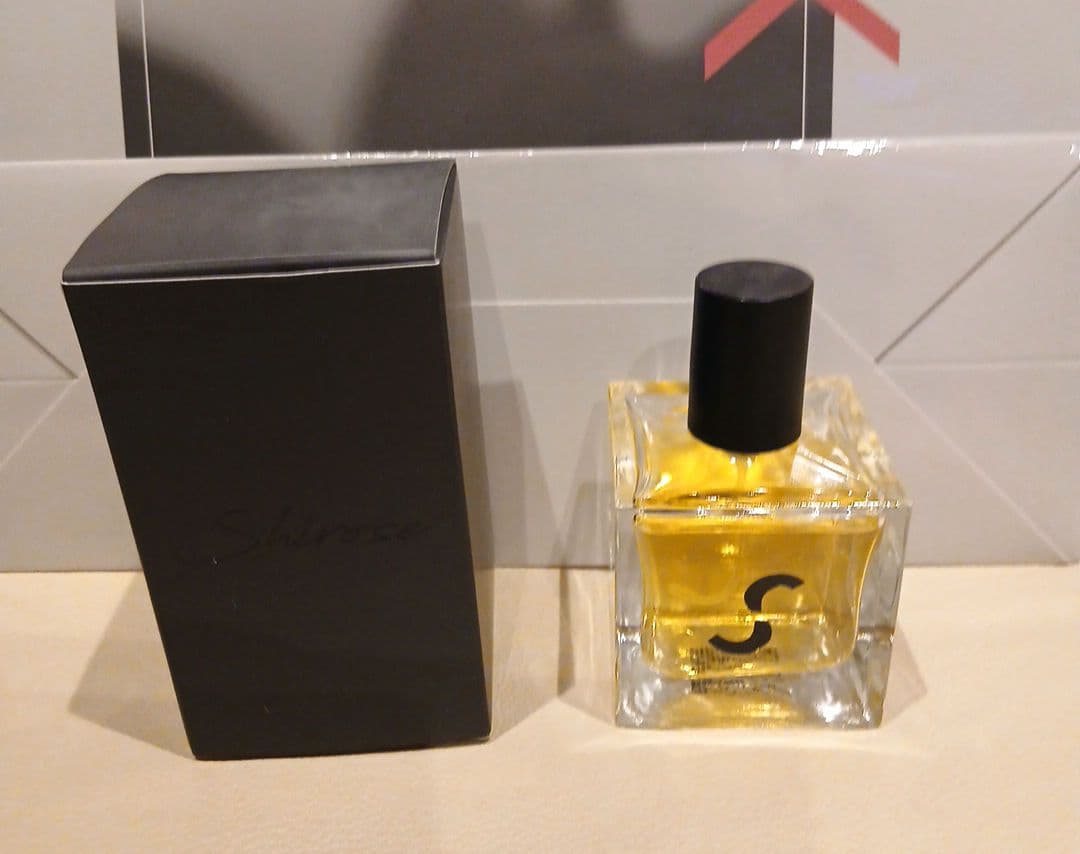 WHITE JAM　SHIROSE シロセ　 香水・ネックレス・手提げ袋・うちわ