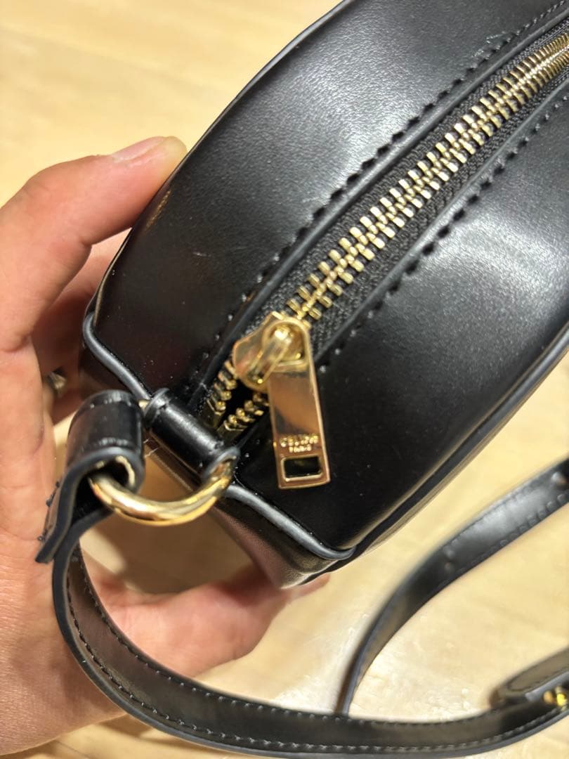 celineブラックオーバルショルダーバッグ