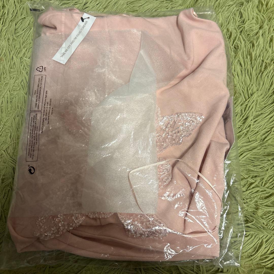 Lipsy フローラル装飾タイトドレス