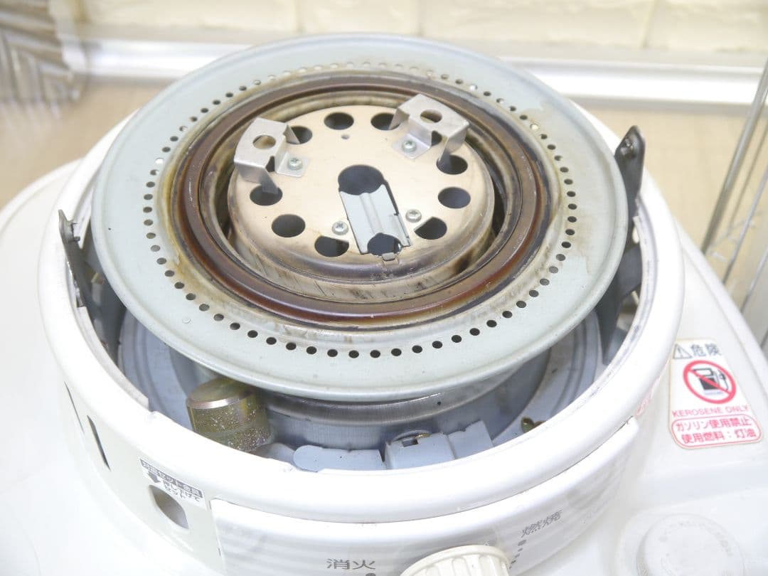 2014 ホワイト 石油ストーブ 安全ガード付き