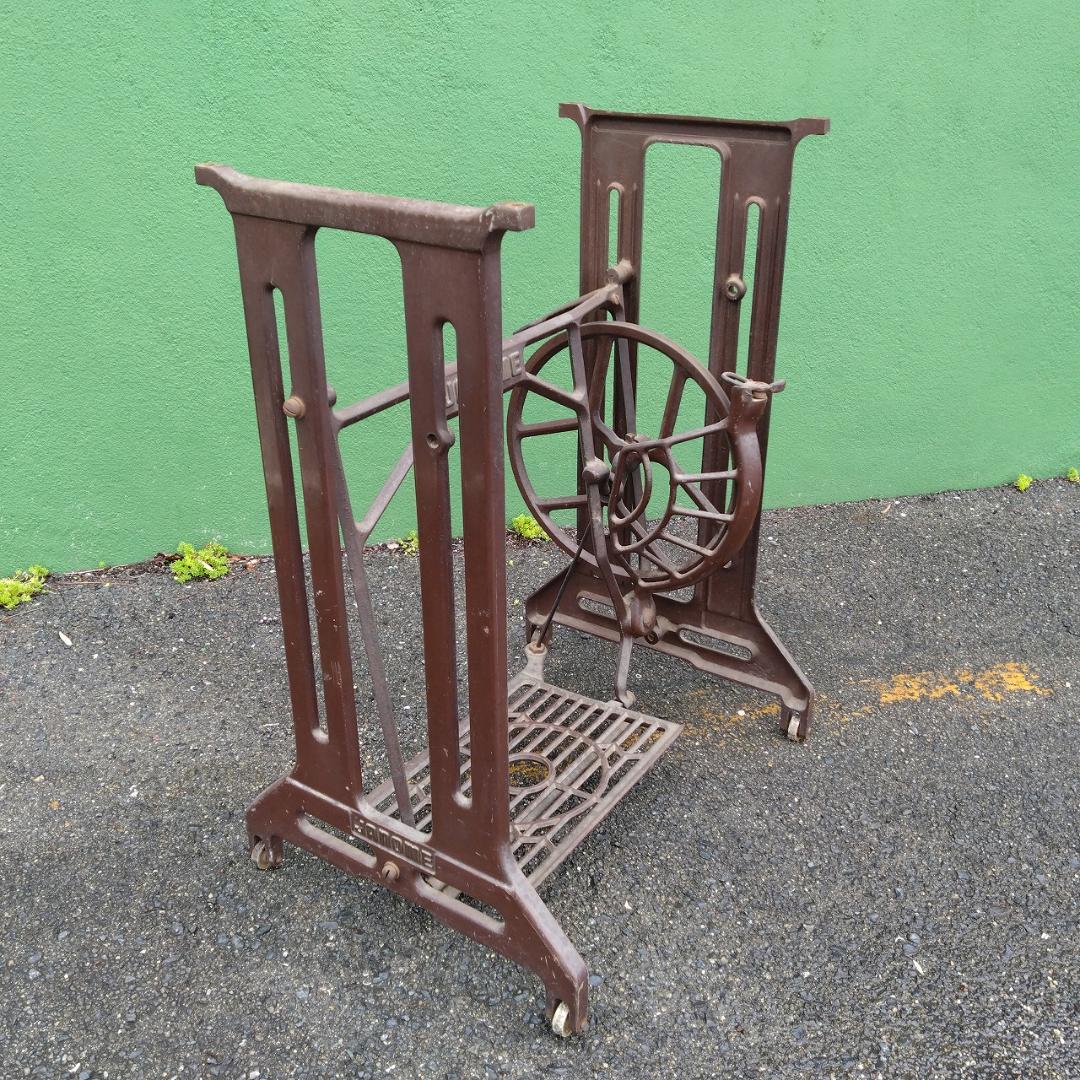 JANOME　ミシン脚　ミシン台