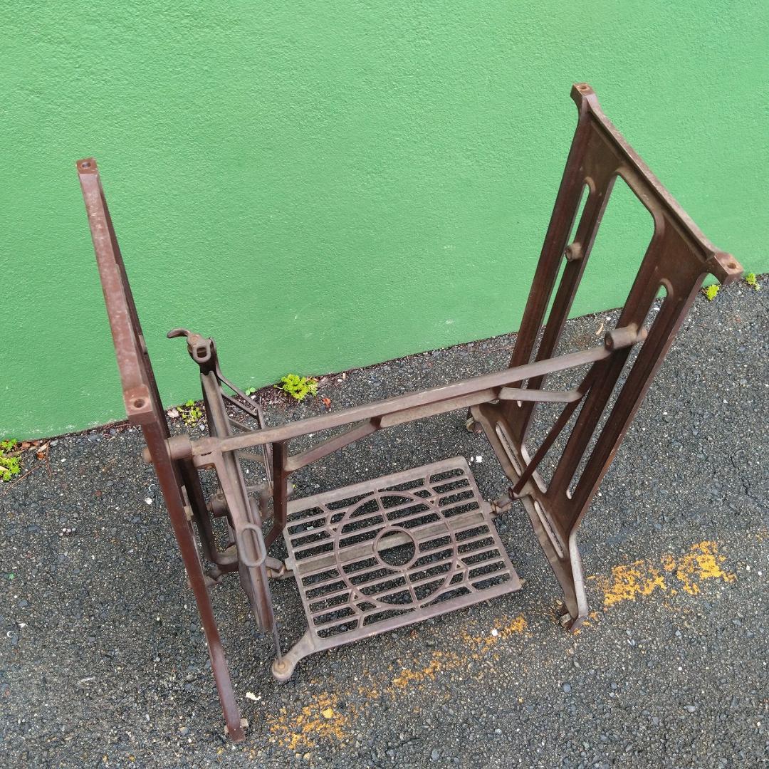 JANOME　ミシン脚　ミシン台