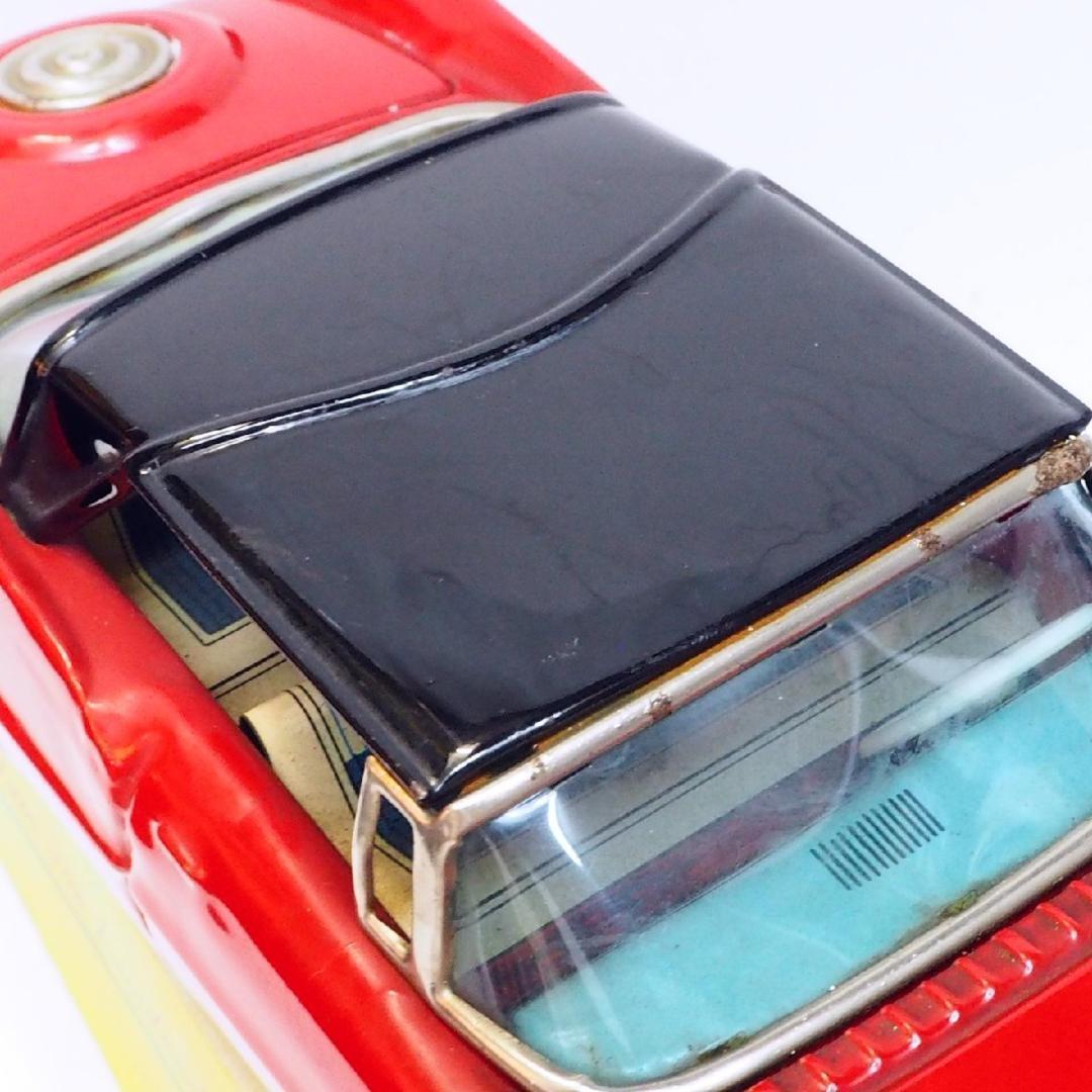 萬代屋【クライスラー インペリアル セダン赤】ブリキtin car【箱はコピー】