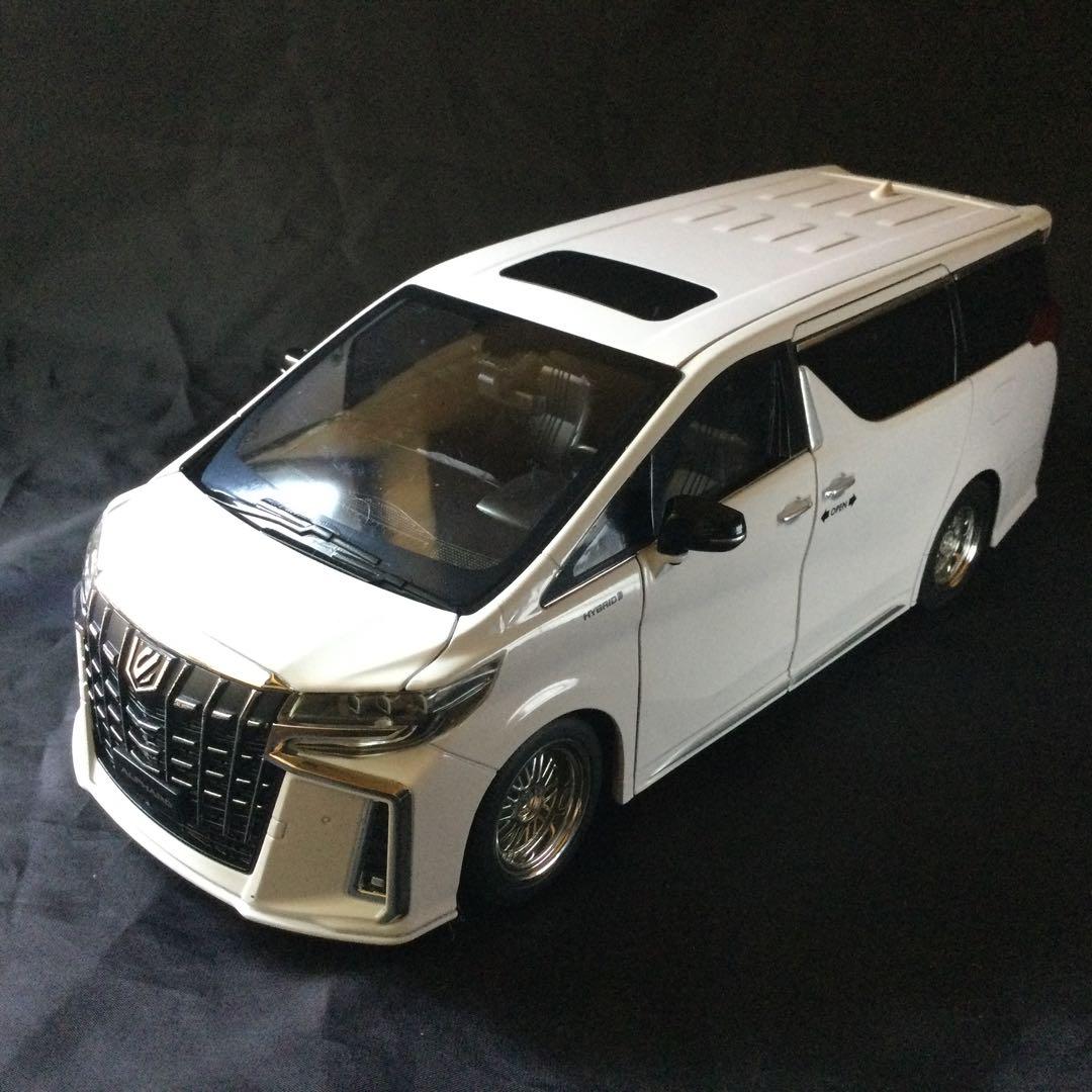トヨタ アルファード 2023年型 TOYOTA ALPHARD 1/18