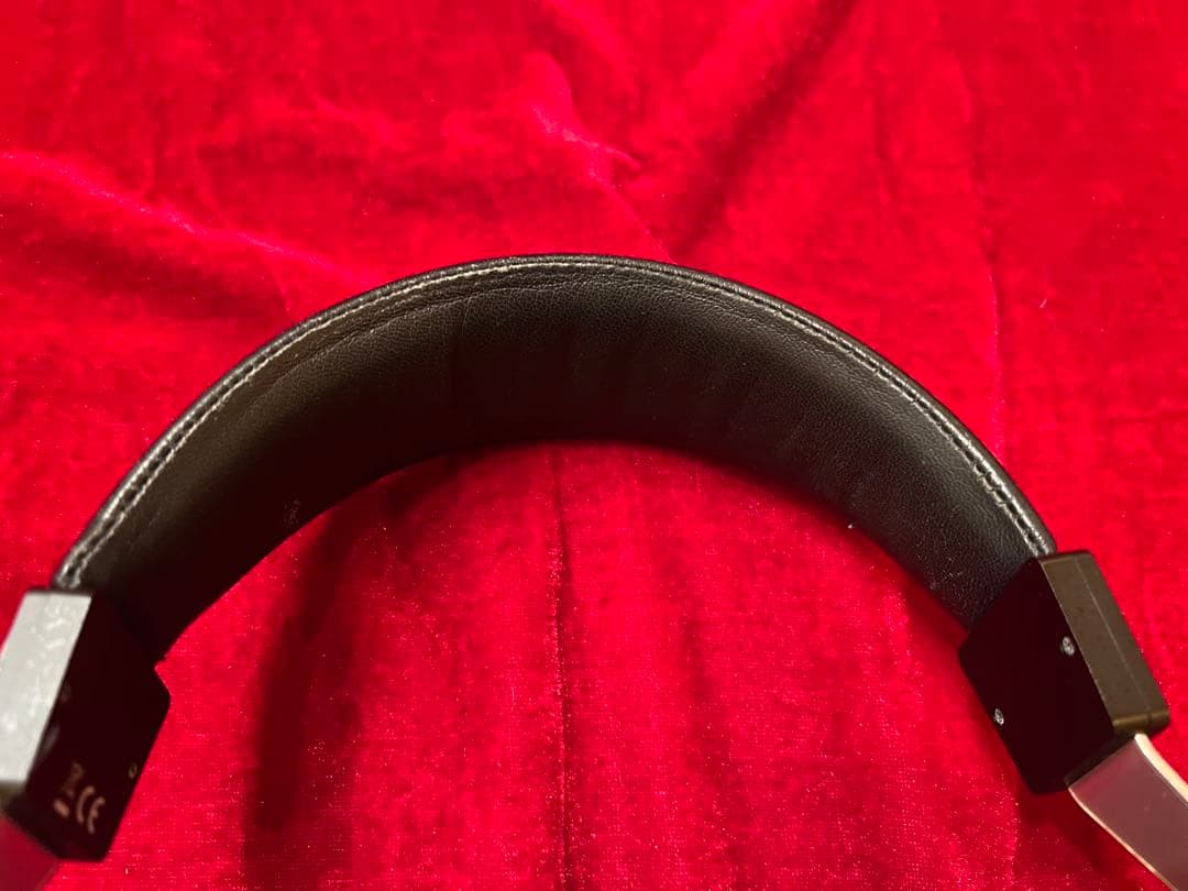 final D8000S Pro Edition ヘッドフォン