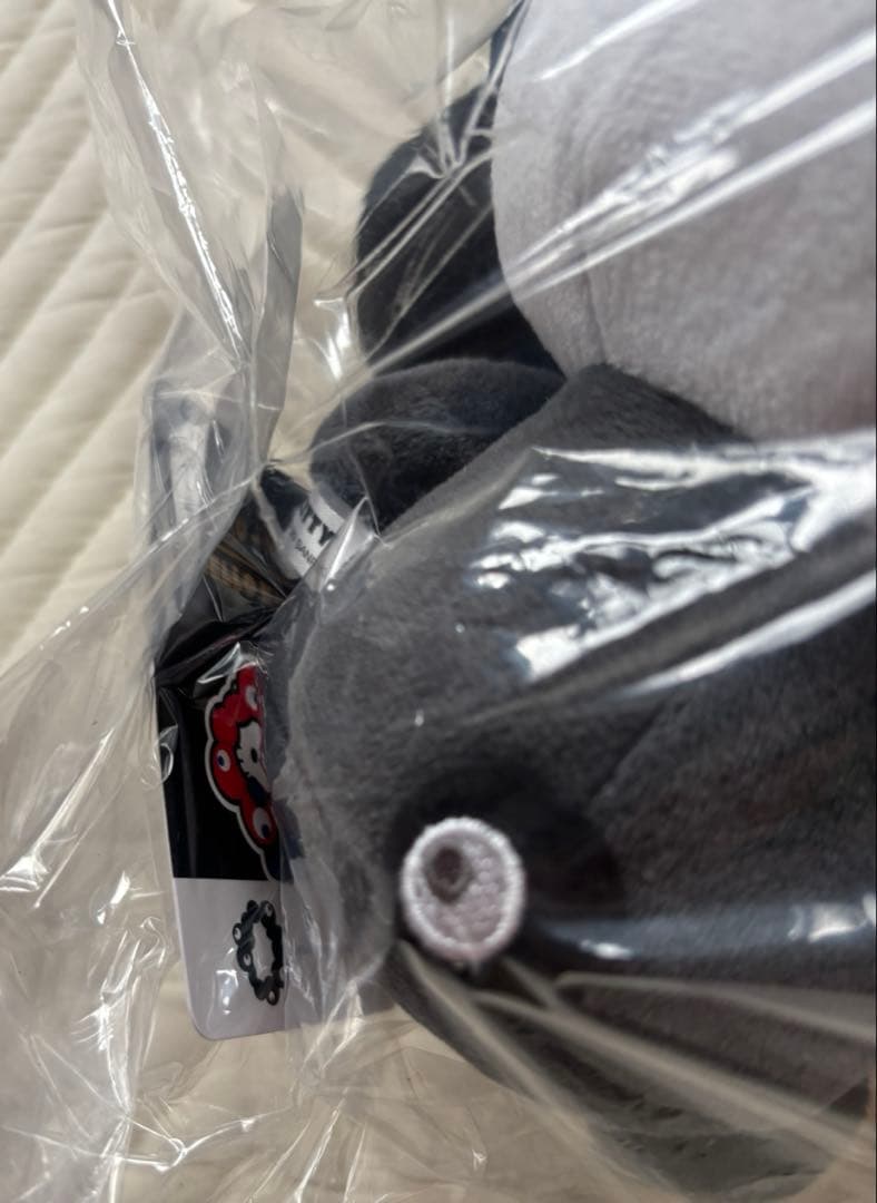 ミャクミャク　ブラック　ハローキティ　なりきりぬいぐるみM☆