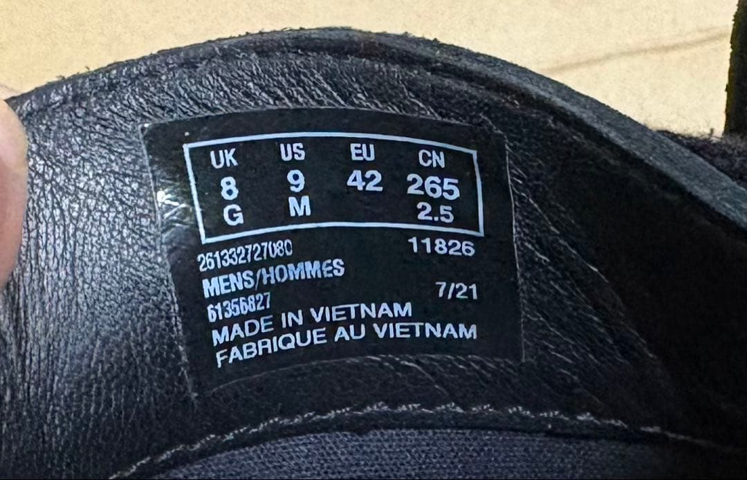 クラークス ナタリー ブラック レザー ブーツ