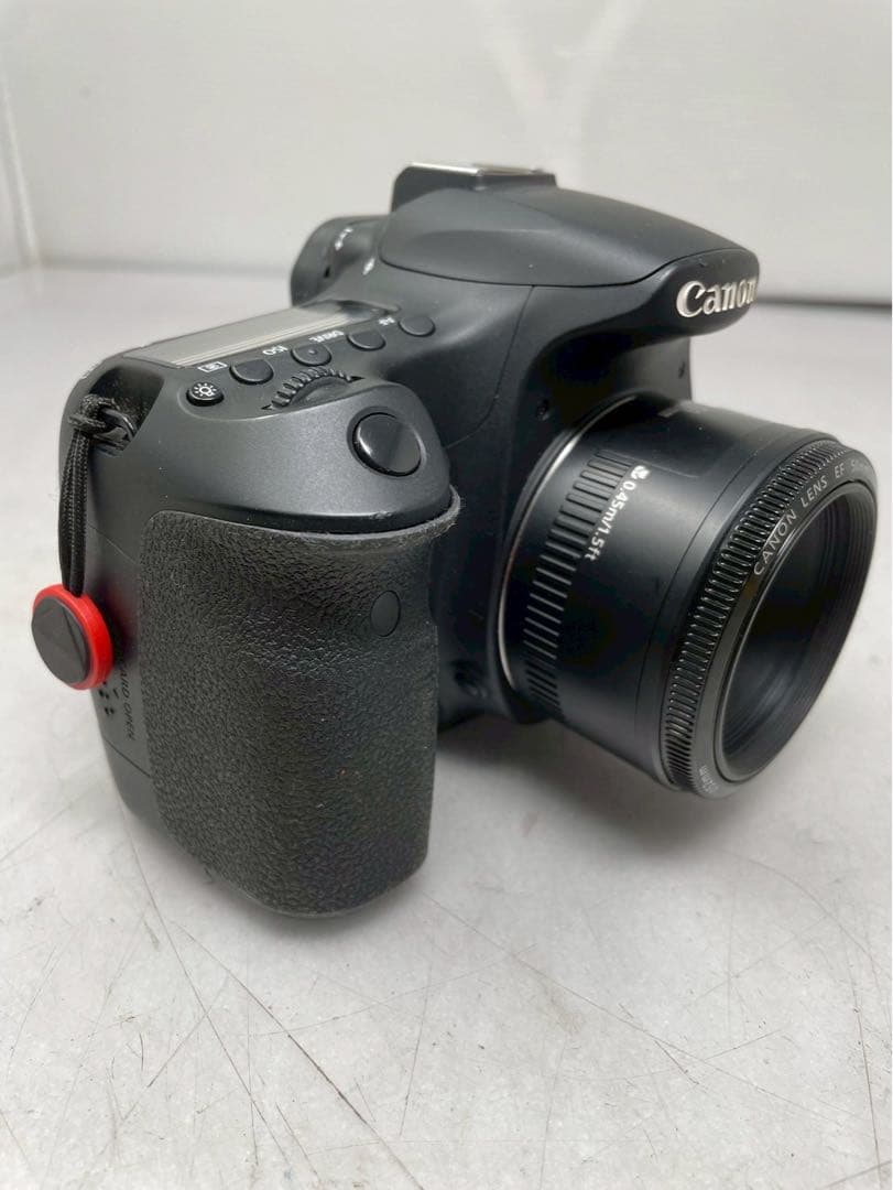 Canon EOS 60D デジタル一眼レフ　DS126281