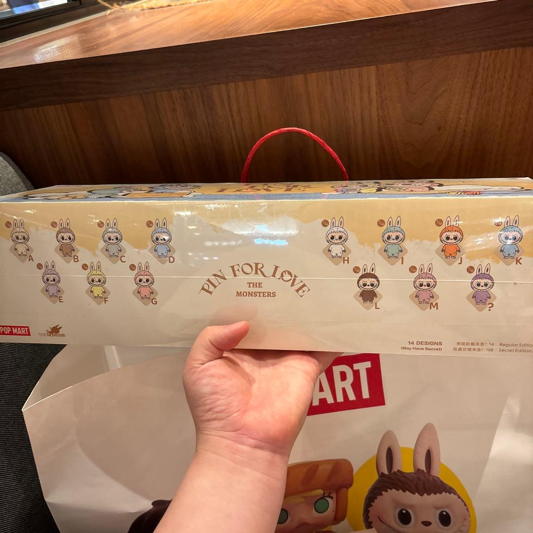 popmart ラブブ　アソート　ローマ字
