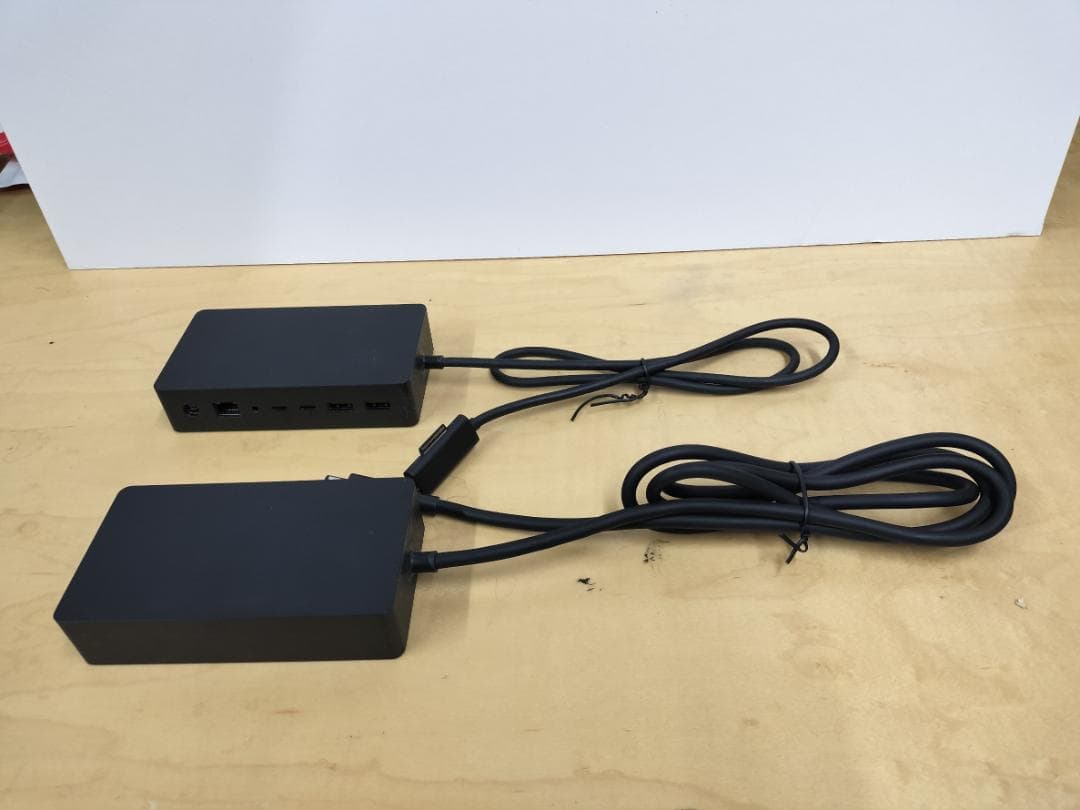 PCケーブル・コネクタ Microsoft Surface Dock 2