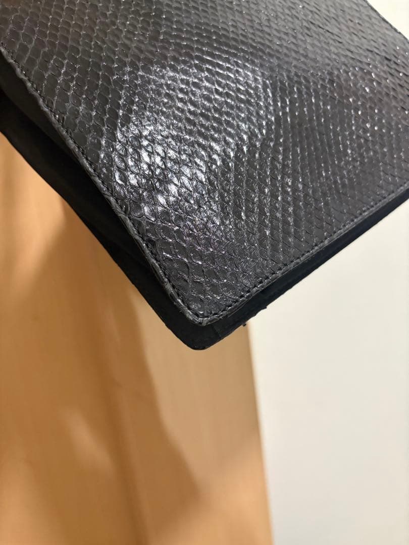 プラダ　チェーン　バッグ