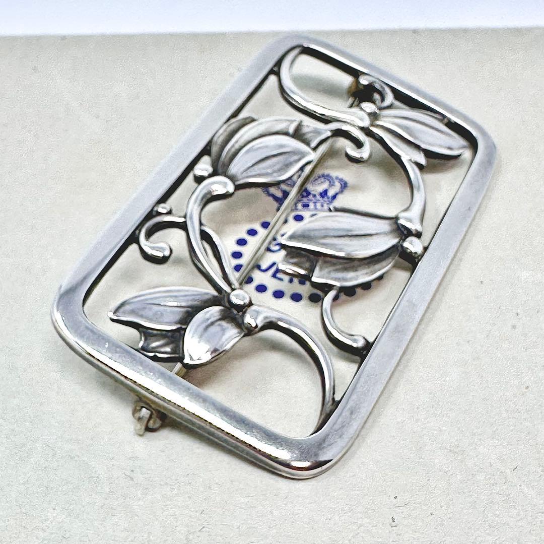   295 シルバー　ブローチ　フラワー　925