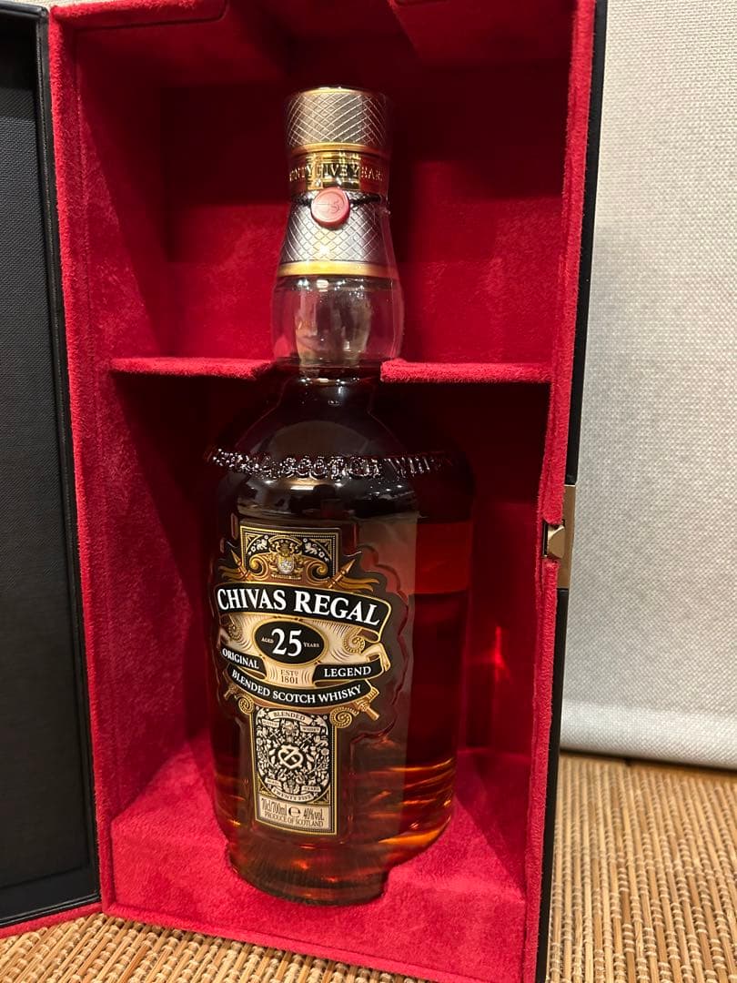 CHIVAS REGAL 25年 ブレンデッドスコッチウイスキー