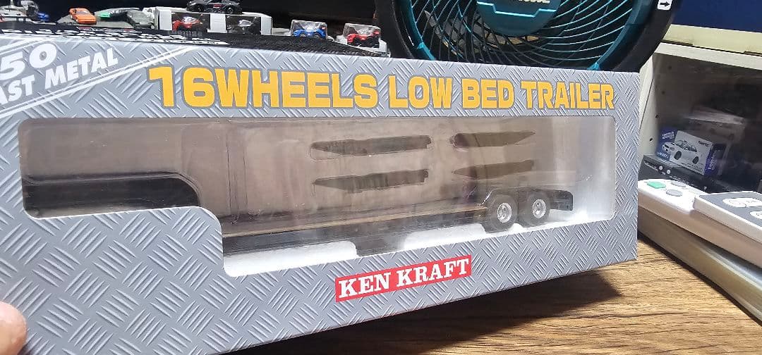 ケンクラフト 1/50 プロフィア トレーラーセット