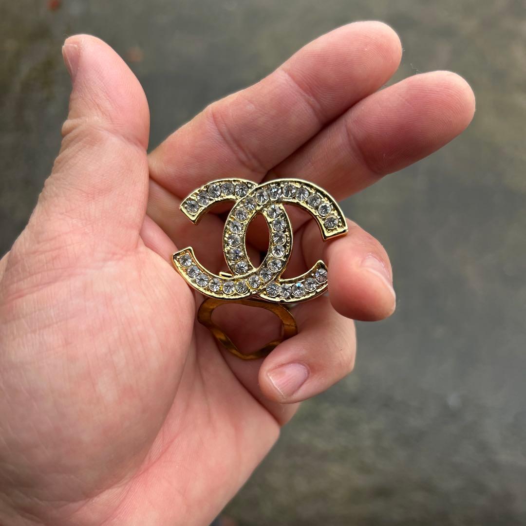 CHANEL ゴールド ダブルCロゴ ブローチ　刻印なし