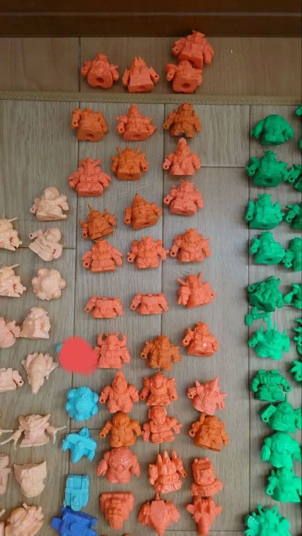 機動戦士ガンダム　ガン消しまとめ売り　約200体　パーツ有り