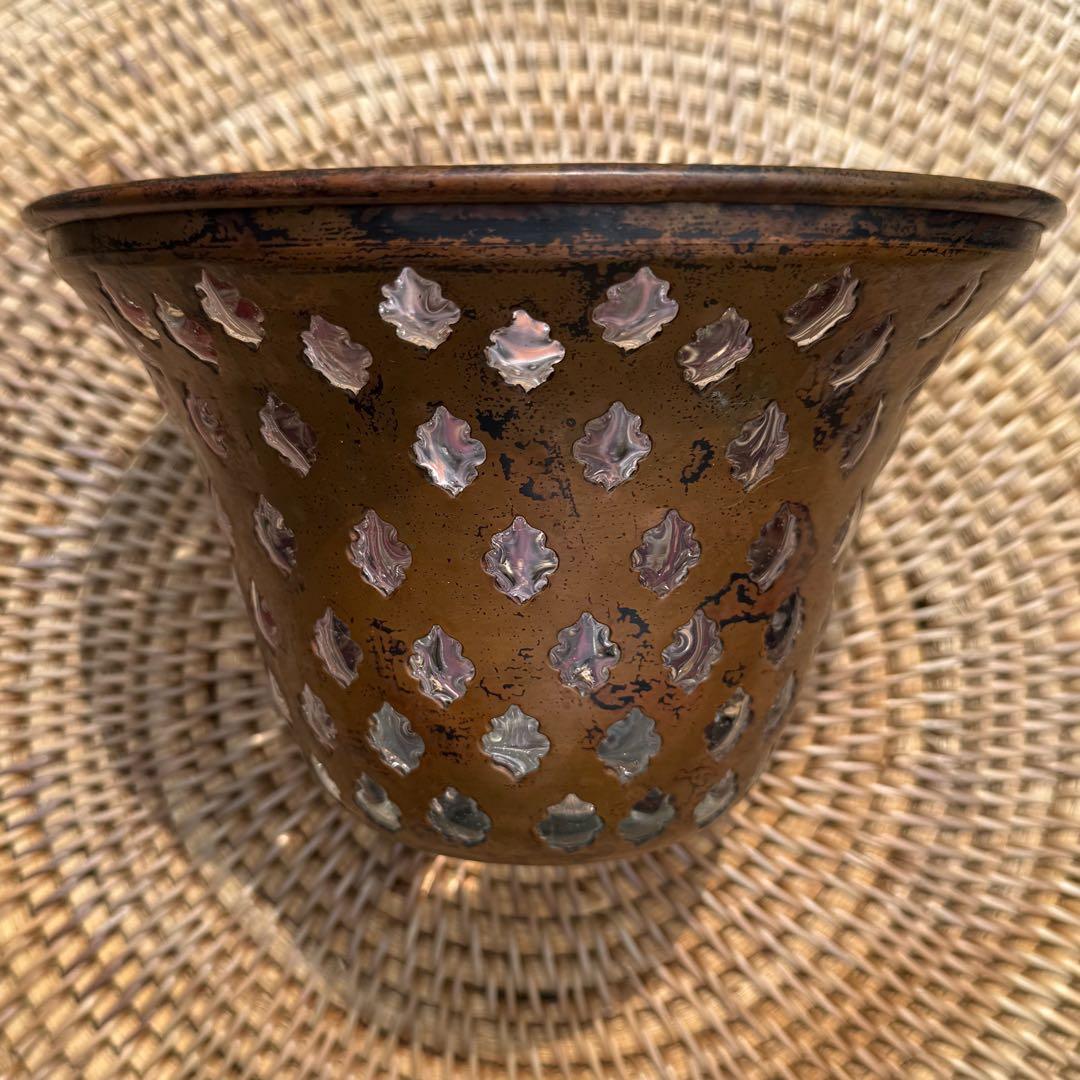 イタリアの素敵なヴィンテージ　ガラス製　カットアウトボウル