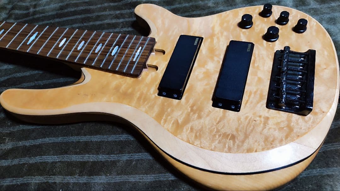 ベース YAMAHA TRB1006J NT