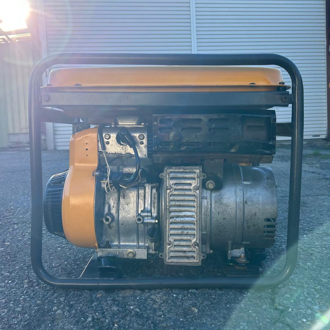 【整備・塗装済】発電機　SUBARU　SGV2600　2.2kVA