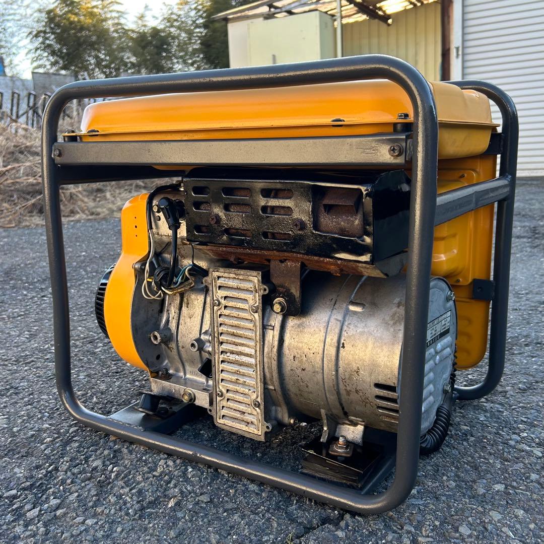 【整備・塗装済】発電機　SUBARU　SGV2600　2.2kVA