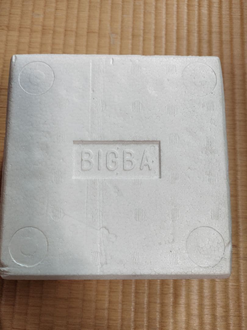 天然石灰皿　PASSED BIGBA 大理石か？化石様がたまにあり？貴重な珍品