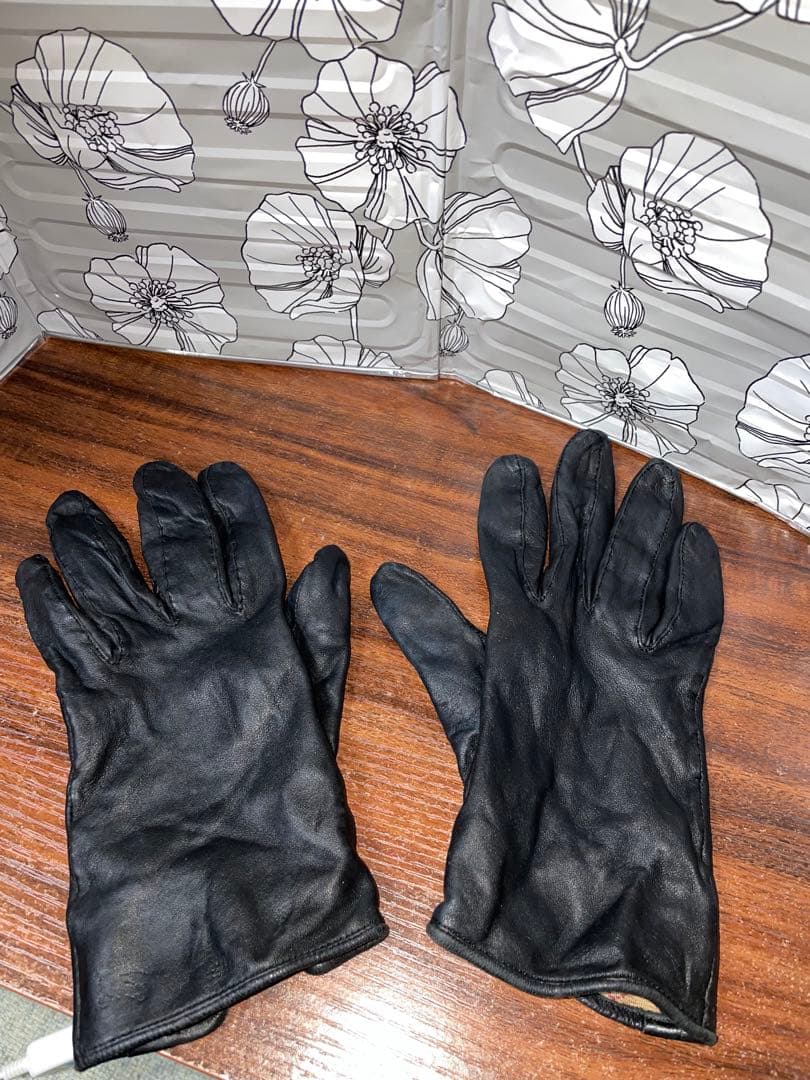 BURBERRYレザー手袋　Burberry バーバリー