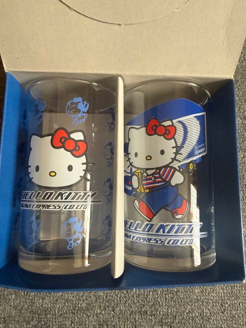 ハローキティグラスセット 2個入　佐川急便