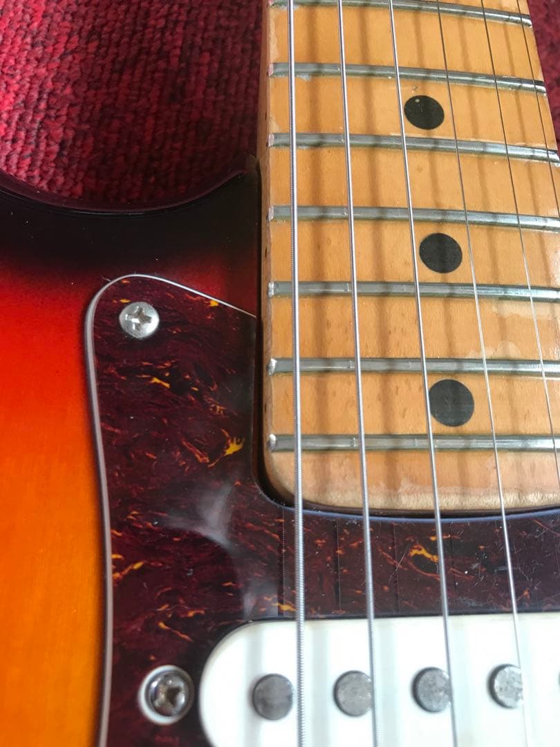 エレキギター  FOUNDER　ストラトタイプ