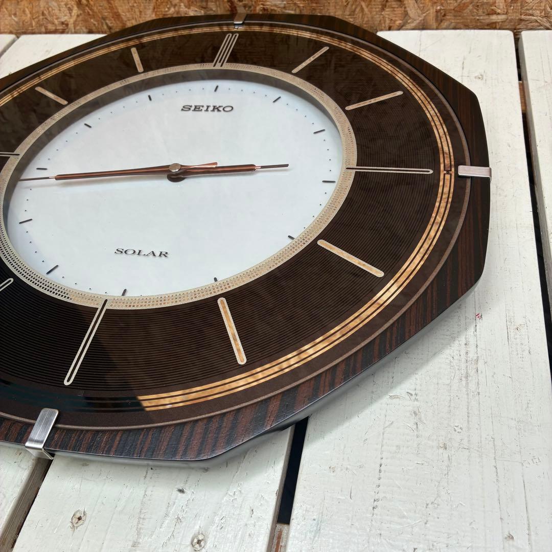 0650 SEIKO SF502B 電波ソーラークロック　掛時計　電波時計