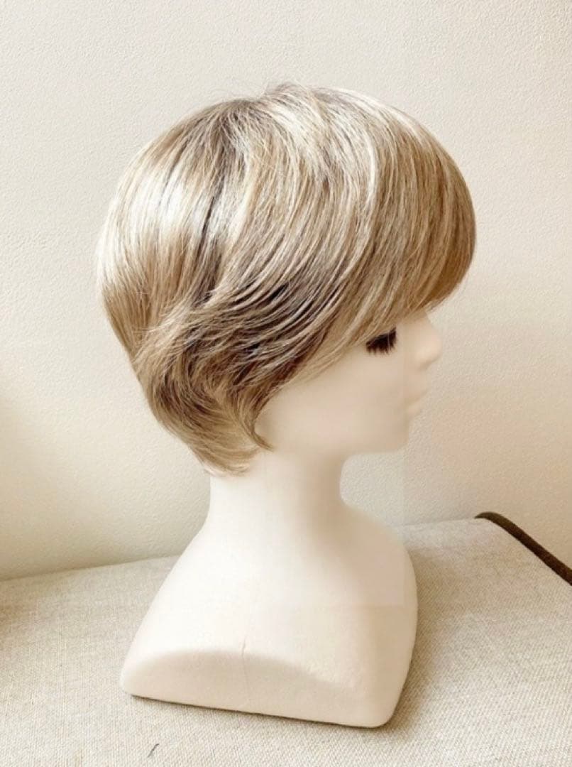 ひとみ　マリブ　ショート　ブロンドグラデーションカラー