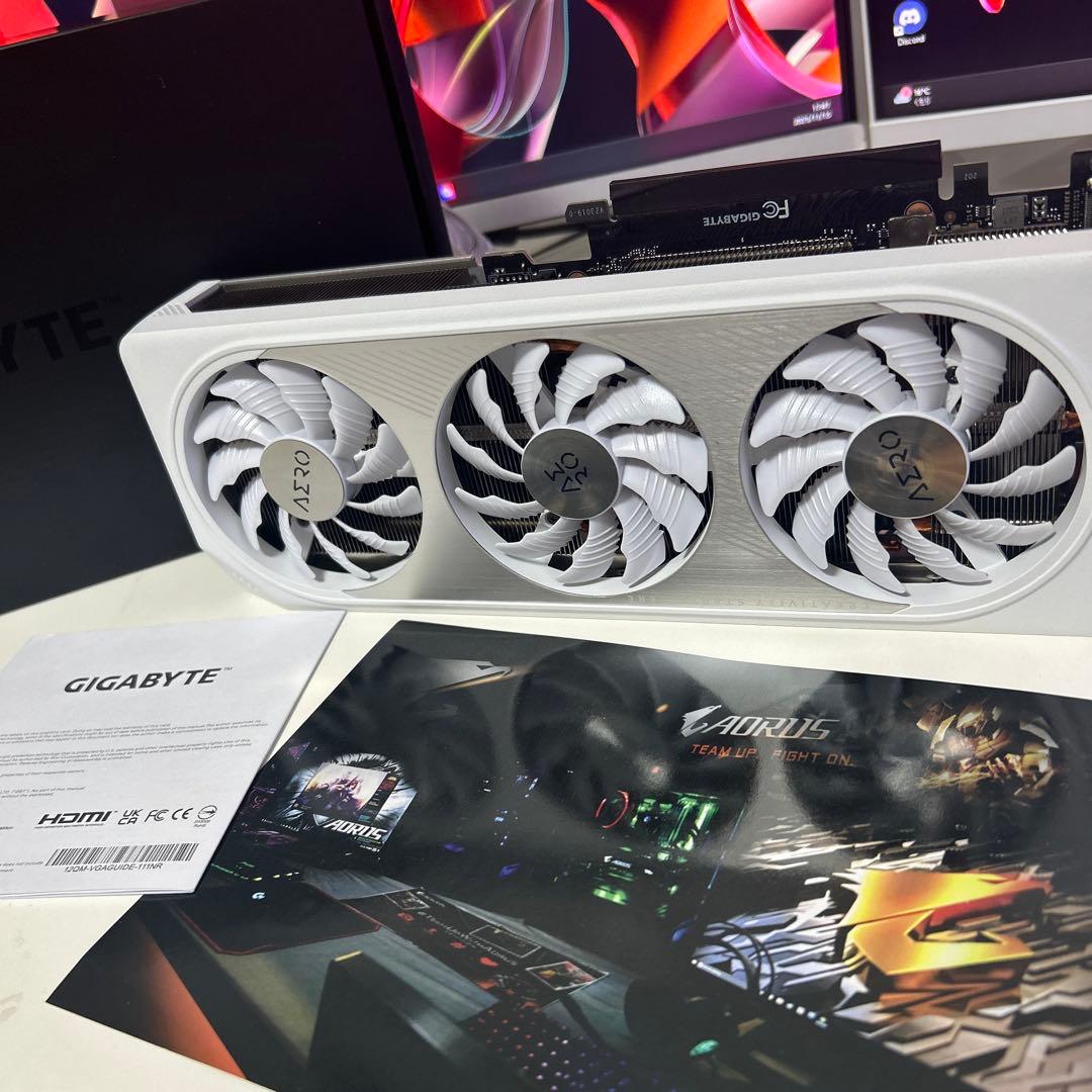 グラフィックボード・グラボ・ビデオカード GIGABYTE GEFORCE RTX 4060ti 8GB Aero OC