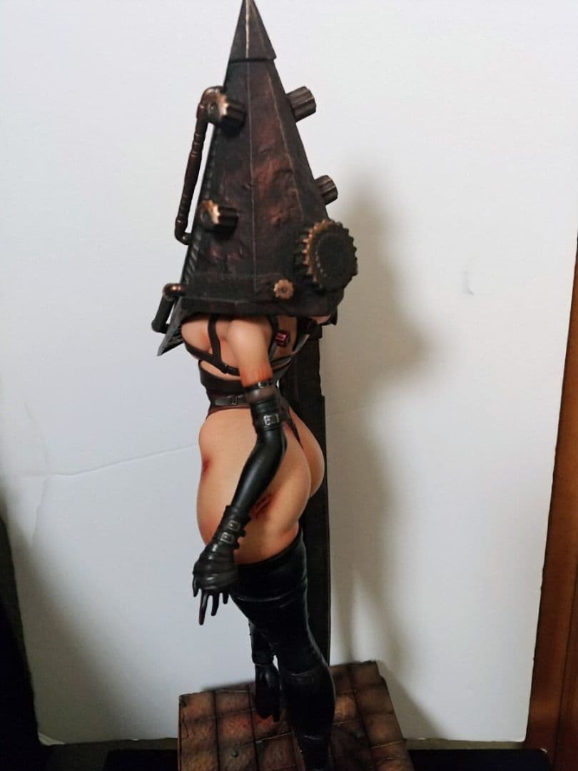 Demon Core Studioサイレントヒル ピラミッドヘッドガレージキット