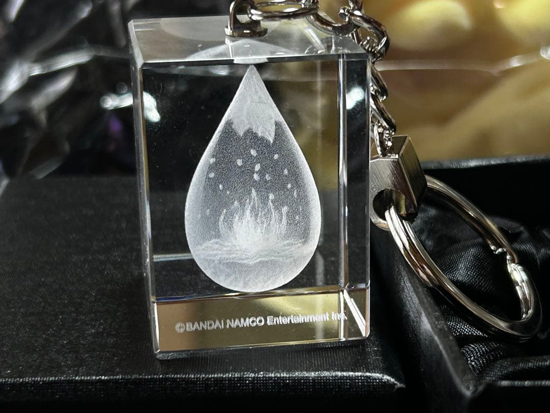 未使用　CODE VEIN ミア　ぬいぐるみ　血涙クリスタルキーホルダー　2点