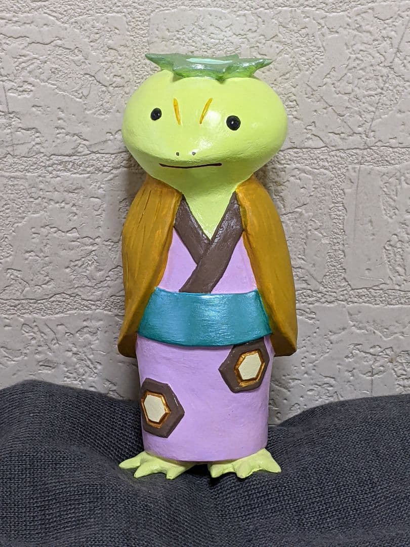 逆柱いみり 紙粘土フィギュア「 ミノカッパ 」