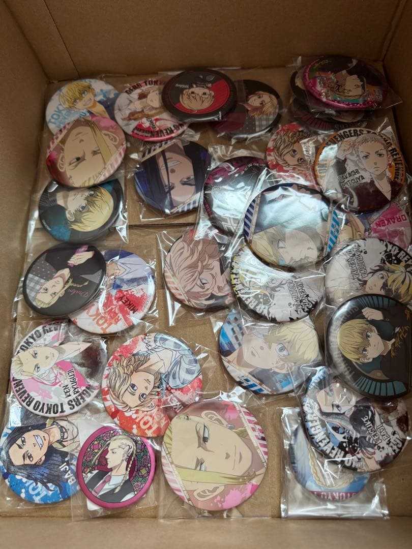3日間限定半額セール！！！グッズ　大量　缶バッジ多め　100点以上　早いもの勝ち