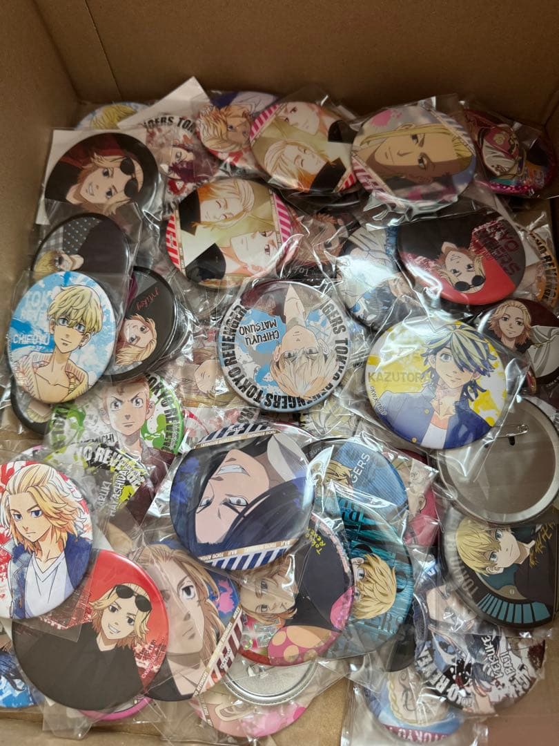 3日間限定半額セール！！！グッズ　大量　缶バッジ多め　100点以上　早いもの勝ち