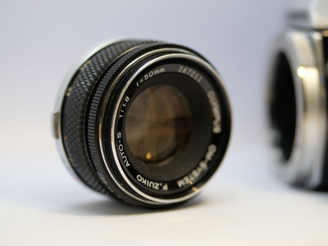 Olympus フィルム一眼レフカメラ F.Zuiko 50mm