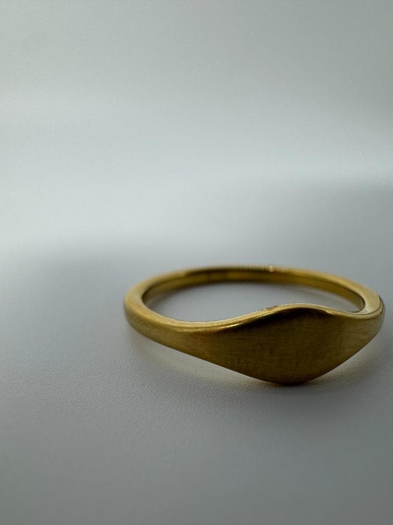 K18ゴールドリング シンプル波型1.17g/11号
