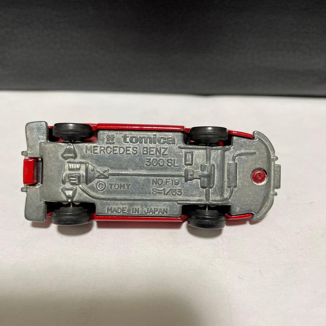 トミカ　メルセデスベンツ　300SL カーグラフィック　20周年記念　赤　レッド