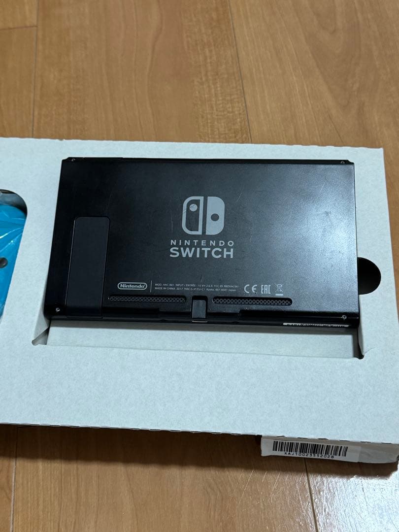 Nintendo Switch ネオンレッド/ネオンブルー 本体　完品　美品