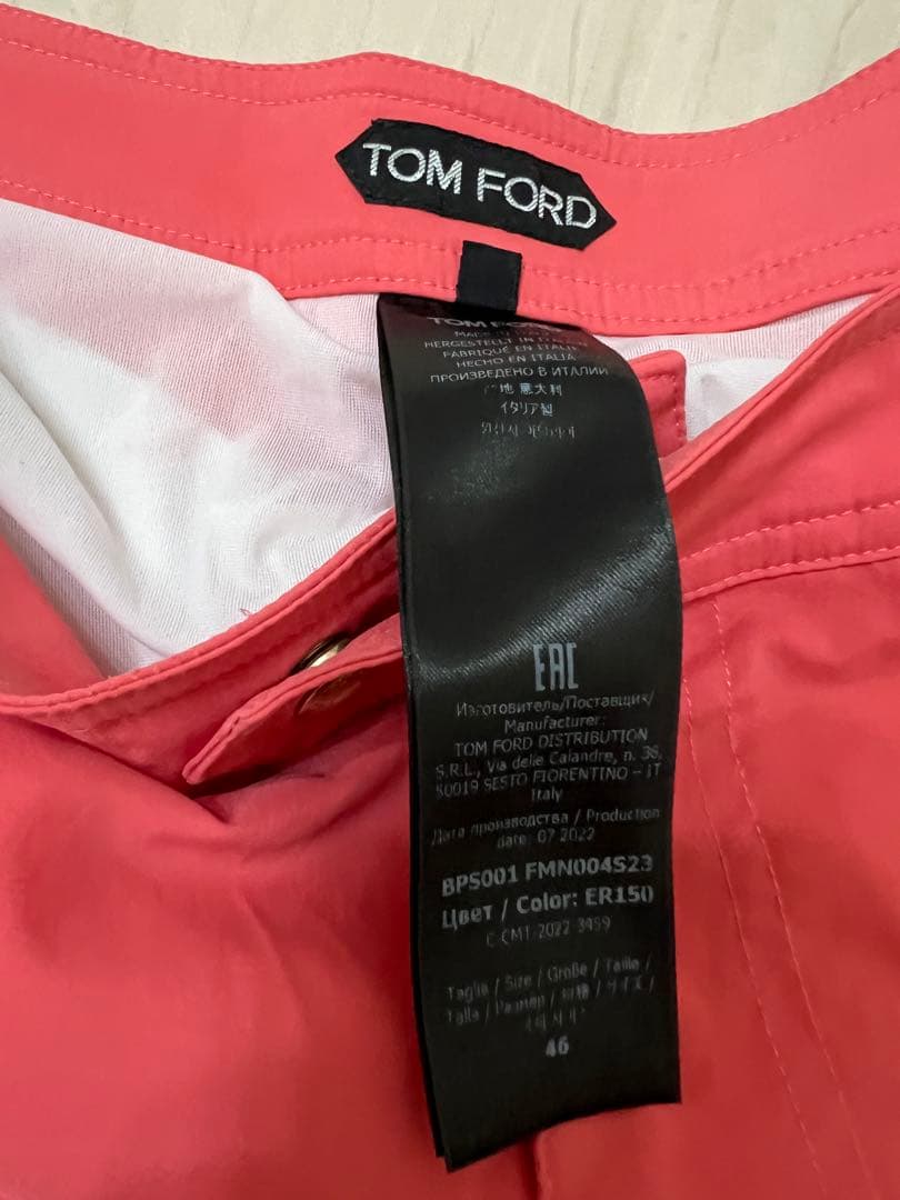 【着用1度】TOM FORD 赤 ショートパンツ　水着