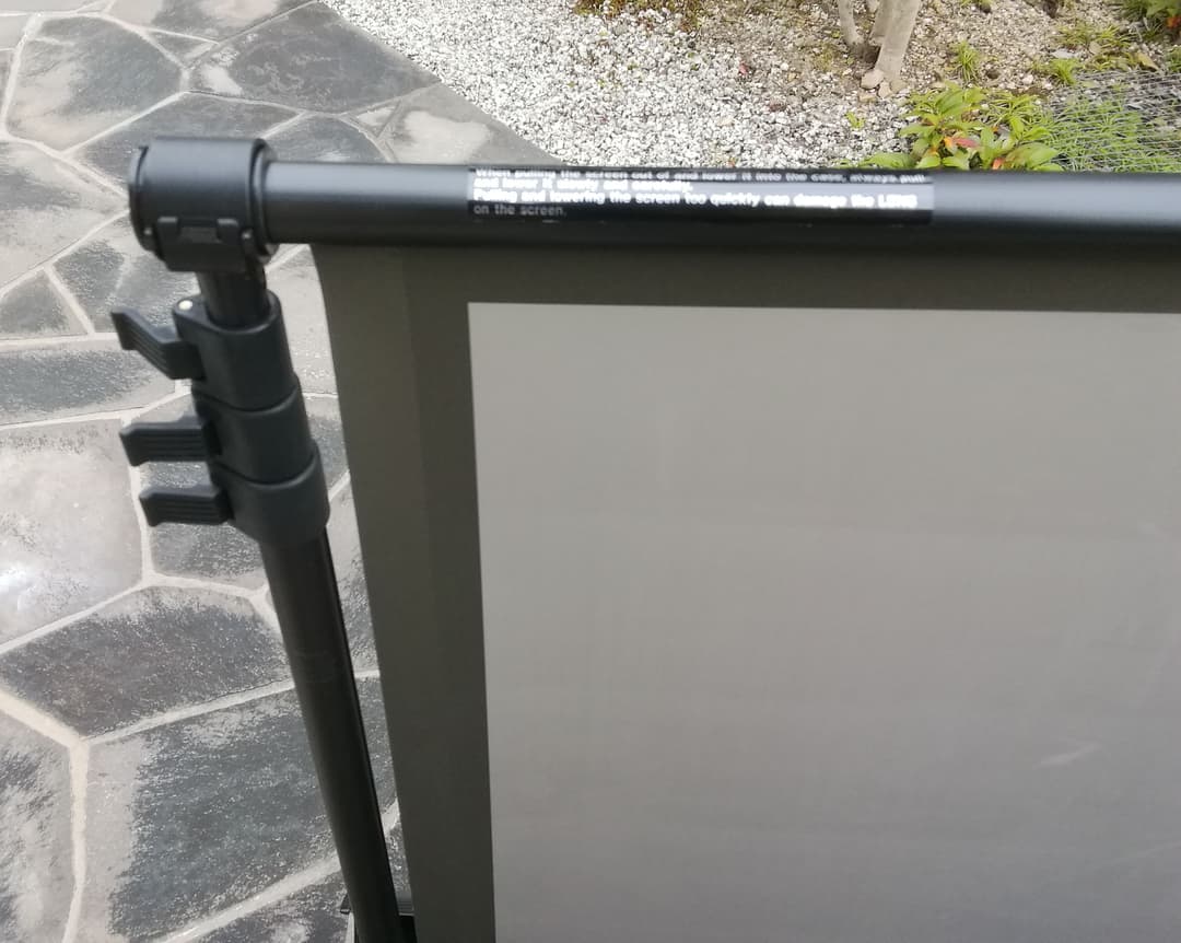 カシオ CASIO　ポータブル プロジェクター スクリーン 60型