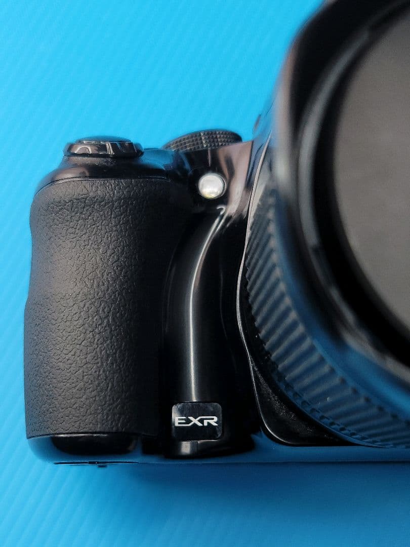 デジタルカメラ FUJIFILM FinePix HS50EXR