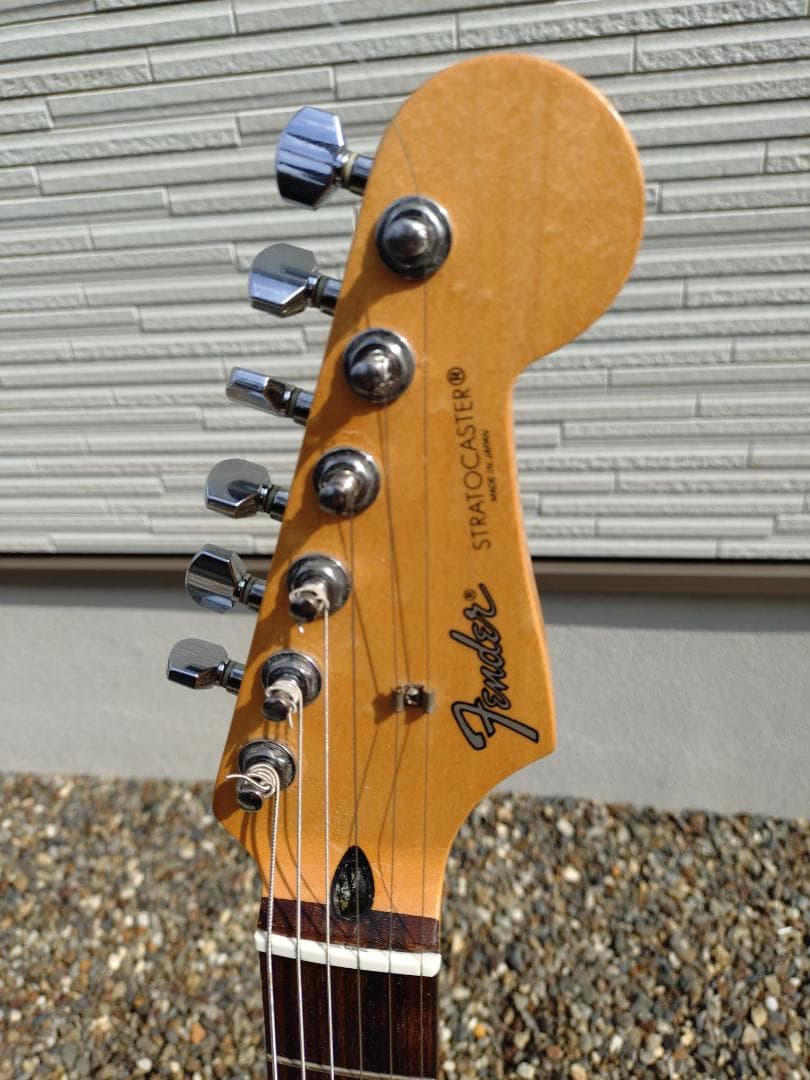 Fender Japan ストラトキャスター Sシリアル